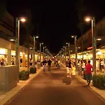80m From The - Beahost بيبيوني
