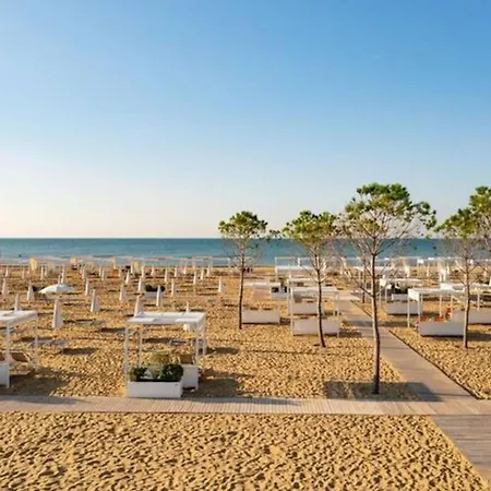 Apartman 80m From The - Beahost *