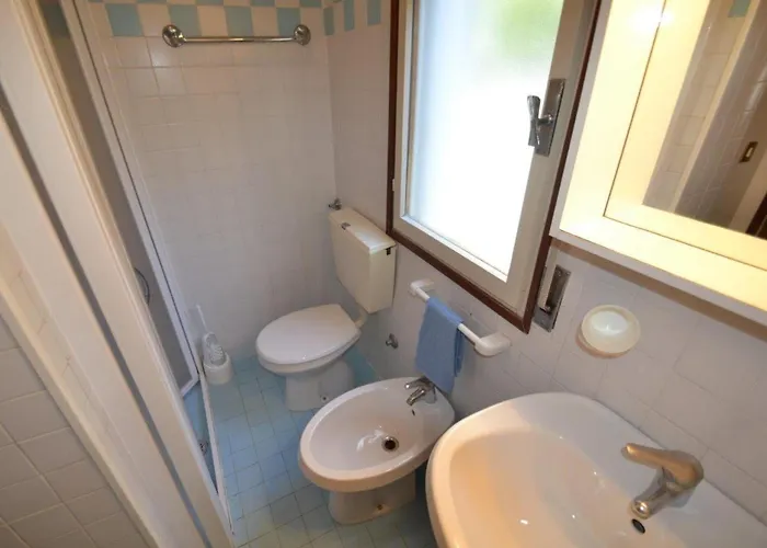 80m From The - Beahost *